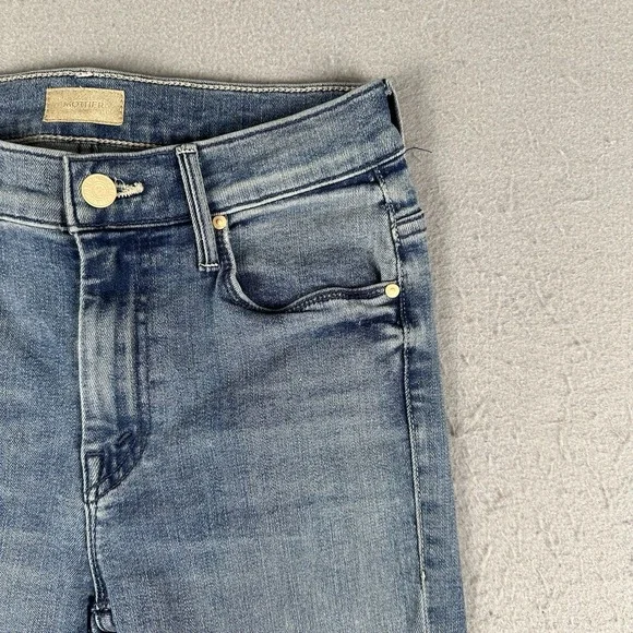 Mother The Weekender Fray Jeans Women's 24 Blue Denim Mid Rise Flare - Picture 3 of 16